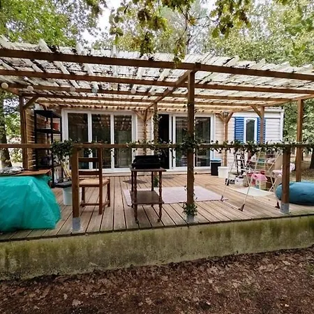 Campsite De La Grande Ourse Reignac (Gironde)
